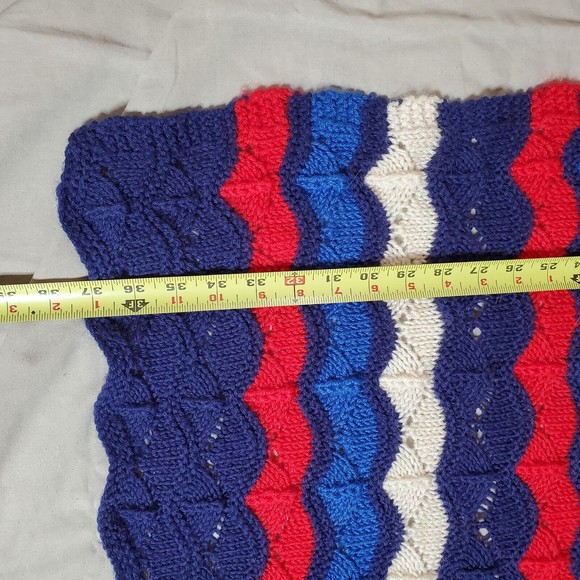 VINTAGE Blue Scalloped Handknit Afghan Crochet Blanket Throw HANDMADE Soft 36x40 - Picture 8 of 8